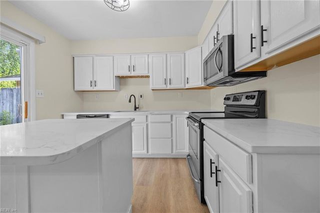 5660 Myers CT, Virginia Beach, VA 23464