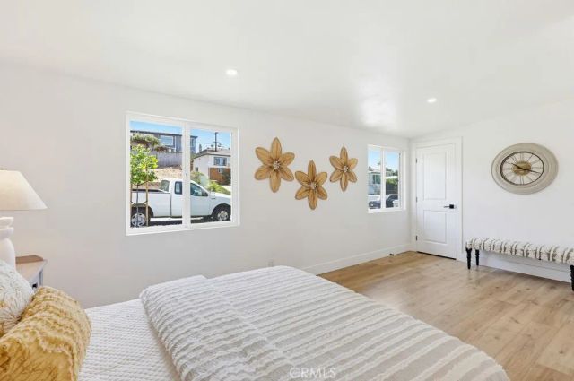 5472 San Onofre, San Diego, CA 92114