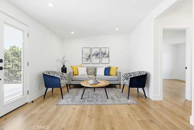 5472 San Onofre, San Diego, CA 92114
