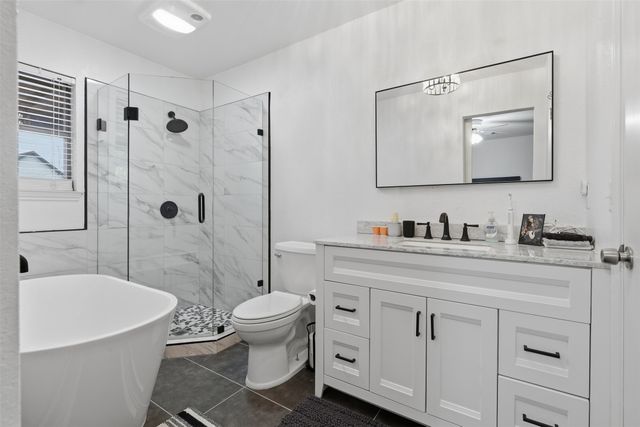 1300 Linda Court, Cleburne, TX 76033