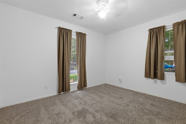 1300 Linda Court, Cleburne, TX 76033