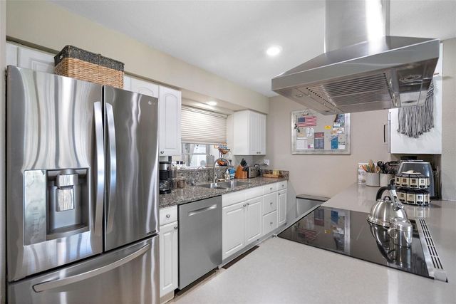 101 MADONNA BOULEVARD, Tierra Verde, FL 33715