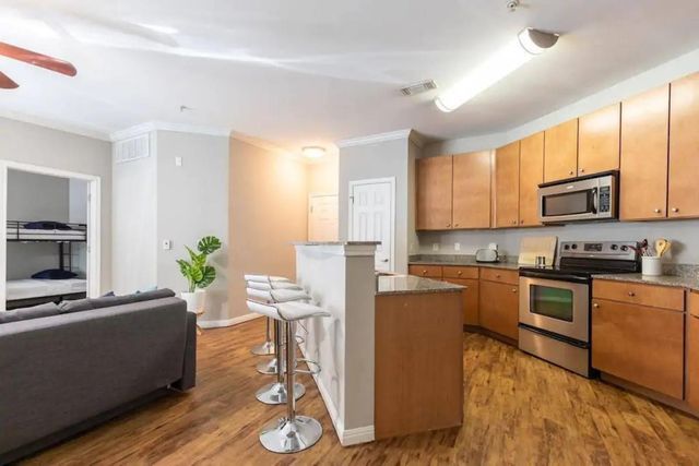 2502 Leon ST 209, Austin, TX 78705