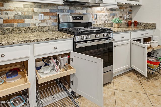 7337 W SILVER SPRING Way, Florence, AZ 85132