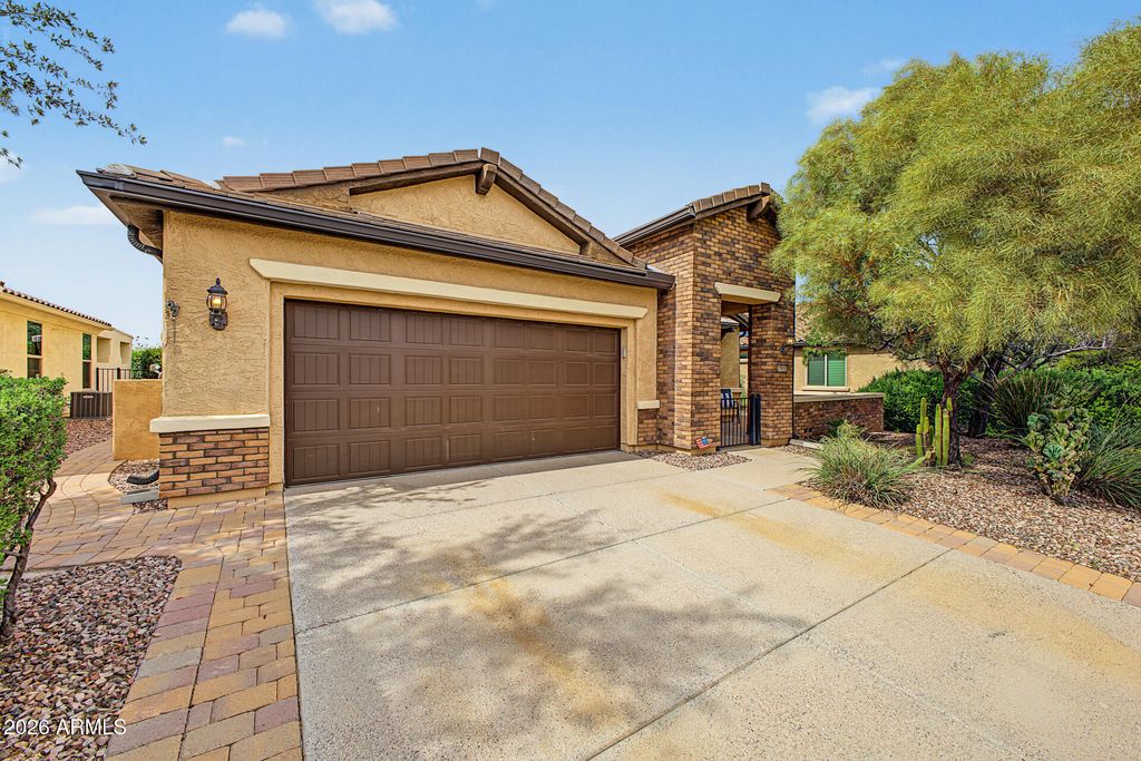 7337 W SILVER SPRING Way, Florence, AZ 85132 — photo 5