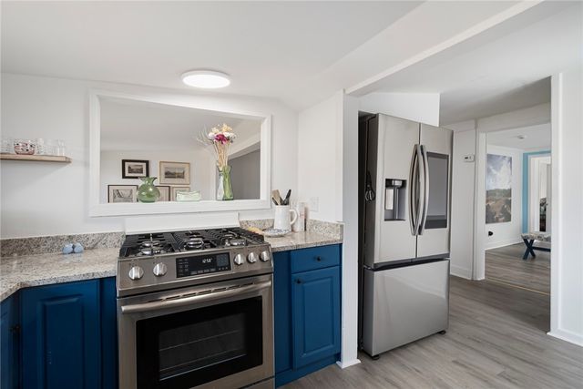 99 River Vue Avenue, Warwick, RI 02889