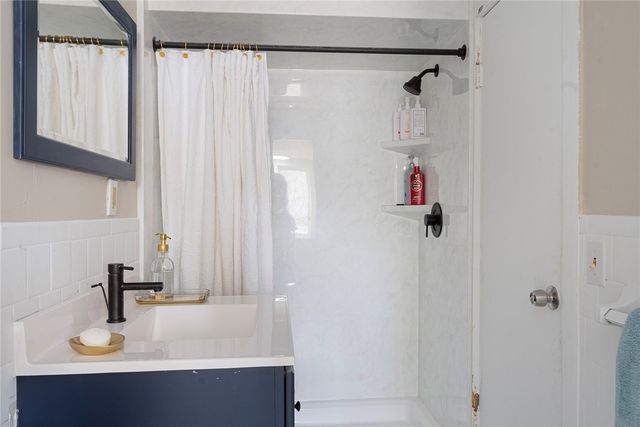 99 River Vue Avenue, Warwick, RI 02889