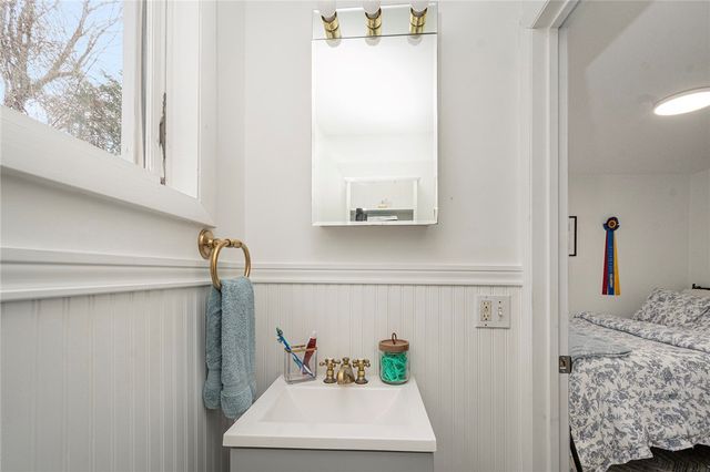 99 River Vue Avenue, Warwick, RI 02889