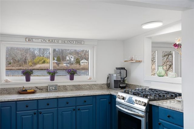 99 River Vue Avenue, Warwick, RI 02889