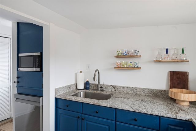 99 River Vue Avenue, Warwick, RI 02889