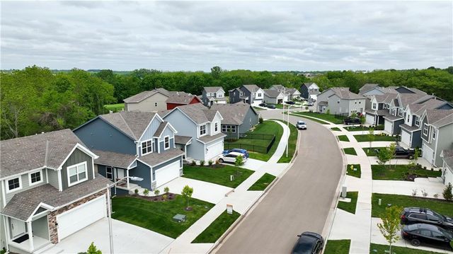 603 Mayfair Court, Raymore, MO 64083