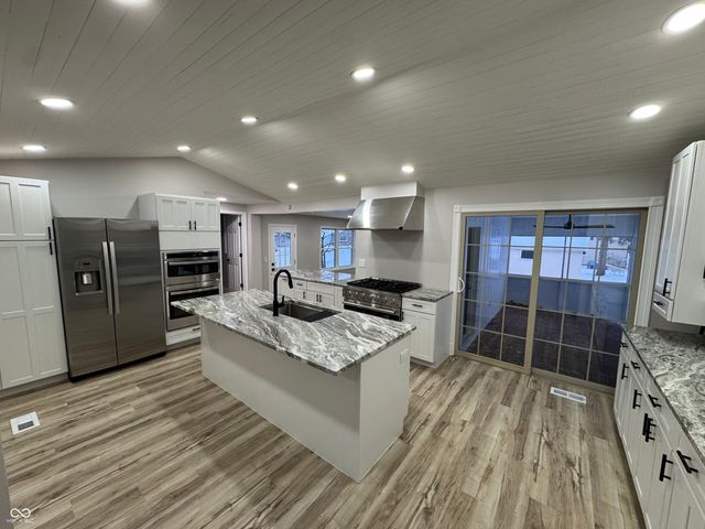 304 Blackford Street, Waynetown, IN 47990