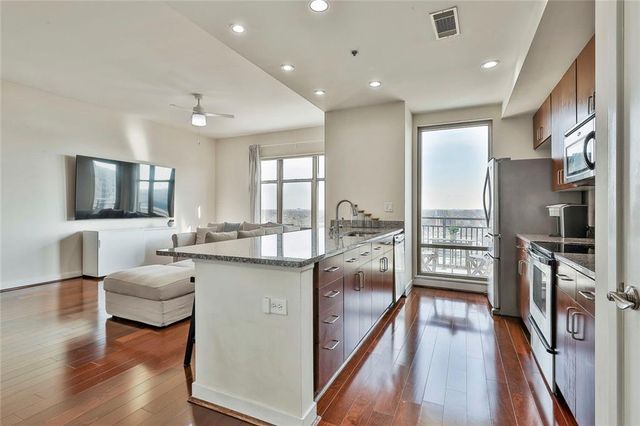 565 Peachtree NE Street 1511, Atlanta, GA 30308