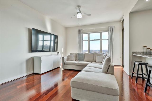 565 Peachtree NE Street 1511, Atlanta, GA 30308