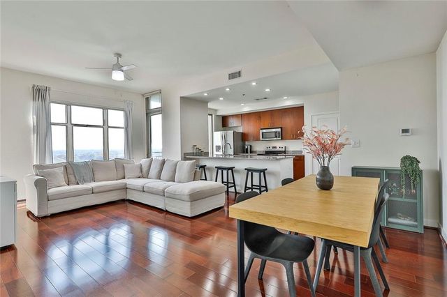 565 Peachtree NE Street 1511, Atlanta, GA 30308