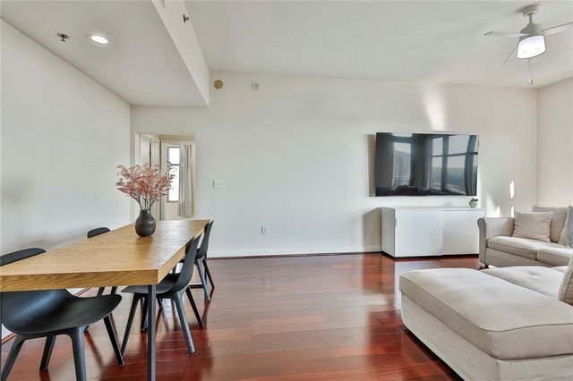 565 Peachtree NE Street 1511, Atlanta, GA 30308