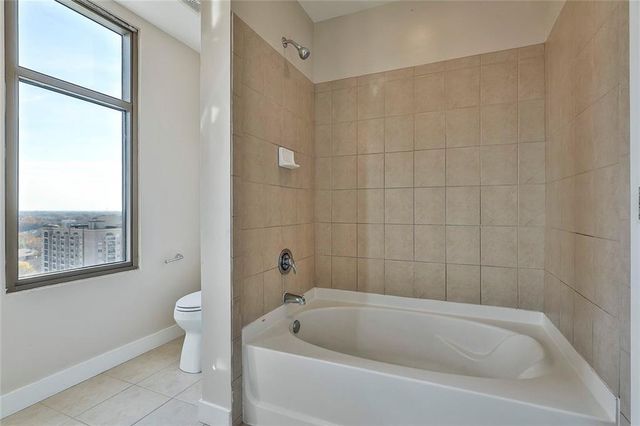 565 Peachtree NE Street 1511, Atlanta, GA 30308