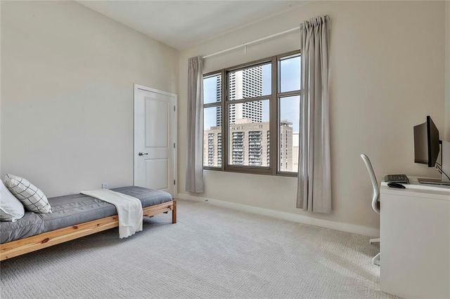 565 Peachtree NE Street 1511, Atlanta, GA 30308