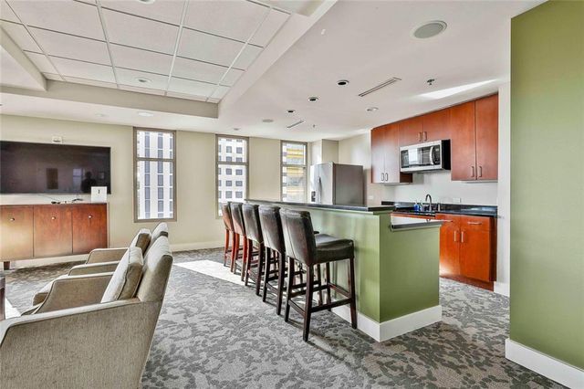 565 Peachtree NE Street 1511, Atlanta, GA 30308