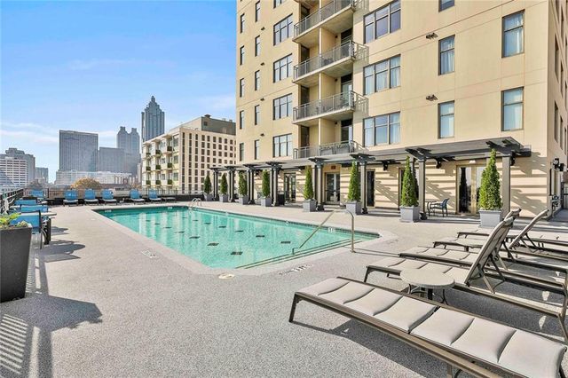 565 Peachtree NE Street 1511, Atlanta, GA 30308