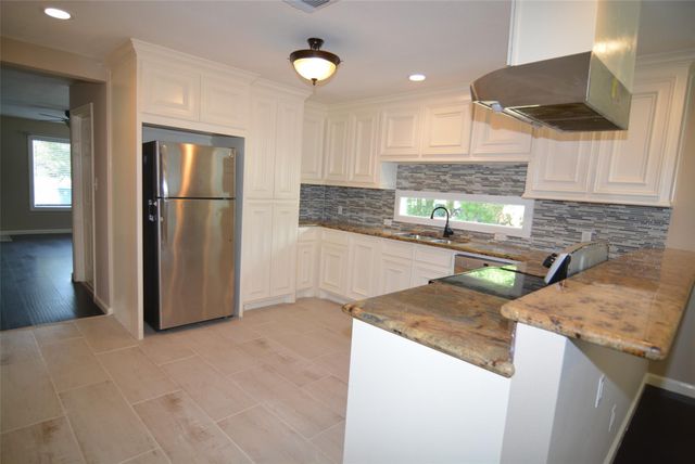 3111 2nd Street, Brookshire, TX 77423