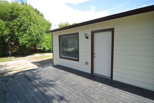3111 2nd Street, Brookshire, TX 77423