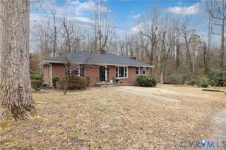 407 Marvin Ave, Colonial Heights, VA 23834