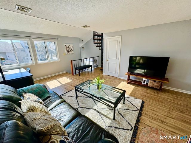 300 Brittany Farms Road C, New Britain, CT 06053