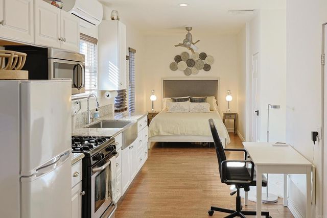205 .5 C Avenue, Coronado, CA 92118