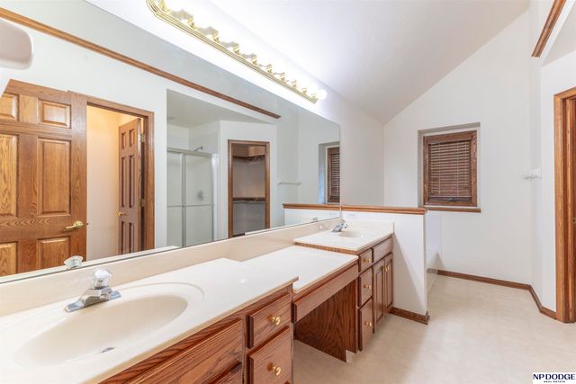 3910 N 158 Street, Omaha, NE 68116
