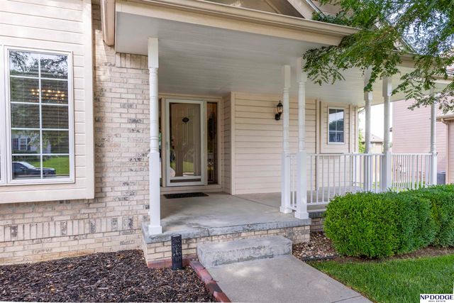 3910 N 158 Street, Omaha, NE 68116