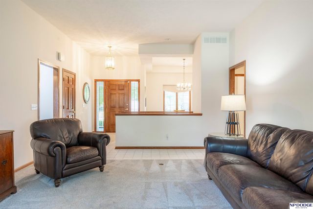 3910 N 158 Street, Omaha, NE 68116