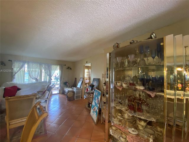 850 SW 138th Ave 310D, Pembroke Pines, FL 33027