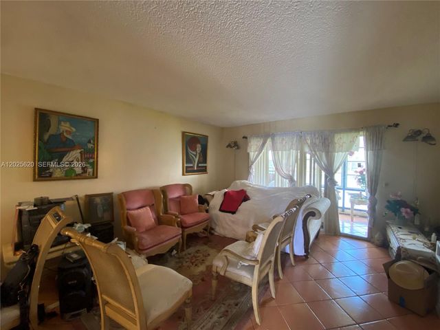 850 SW 138th Ave 310D, Pembroke Pines, FL 33027