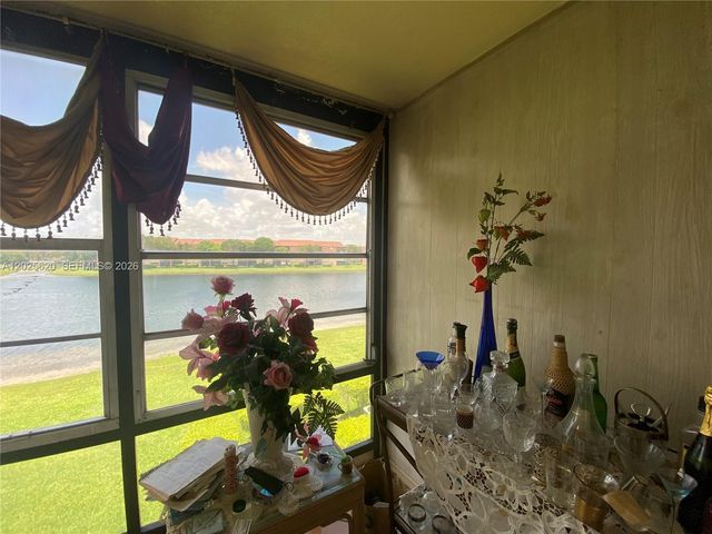 850 SW 138th Ave 310D, Pembroke Pines, FL 33027
