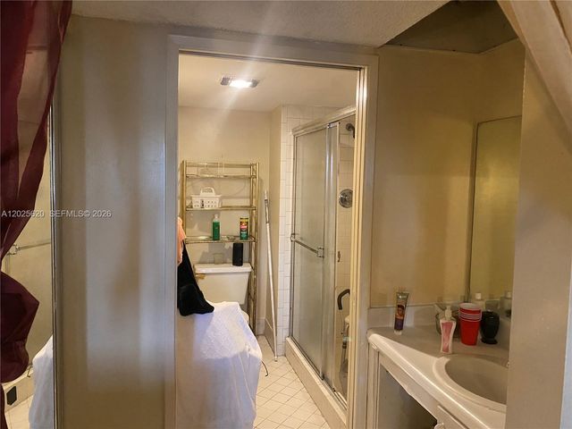 850 SW 138th Ave 310D, Pembroke Pines, FL 33027