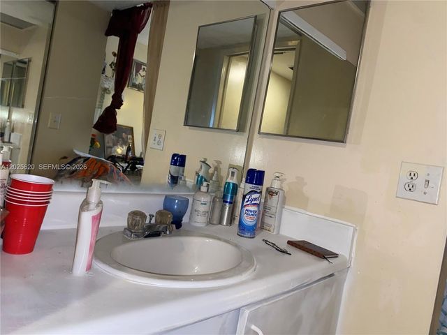 850 SW 138th Ave 310D, Pembroke Pines, FL 33027