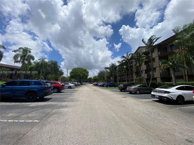 850 SW 138th Ave 310D, Pembroke Pines, FL 33027
