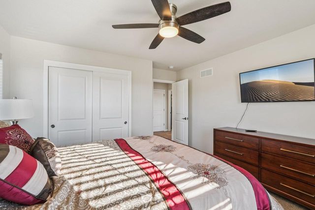 1819 Windrush DRIVE, Grafton, WI 53024