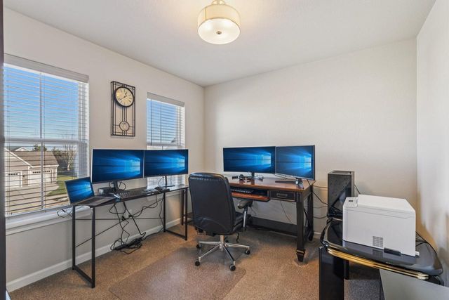 1819 Windrush DRIVE, Grafton, WI 53024