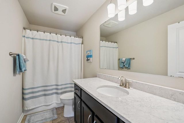 1819 Windrush DRIVE, Grafton, WI 53024