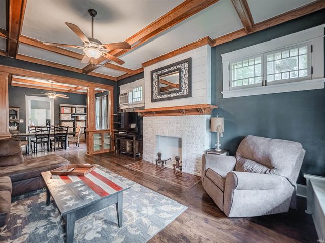 402 E Water Street, Mount Vernon, IN 47620