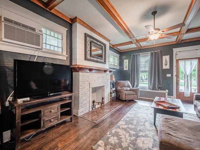 402 E Water Street, Mount Vernon, IN 47620