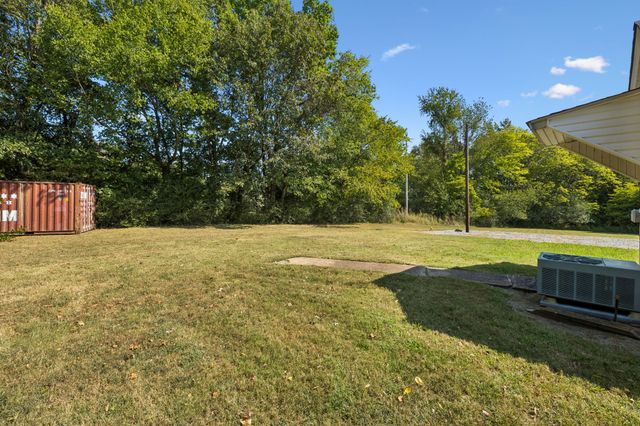 1761 Woodlawn Rd, Clarksville, TN 37042
