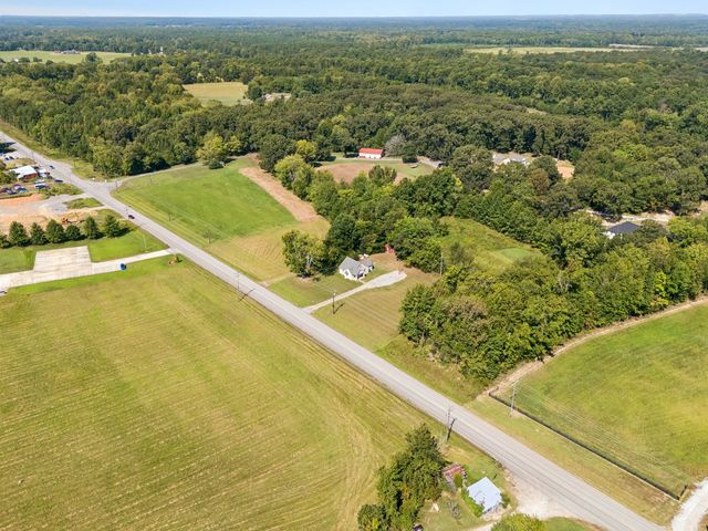 1761 Woodlawn Rd, Clarksville, TN 37042