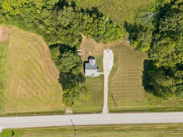 1761 Woodlawn Rd, Clarksville, TN 37042