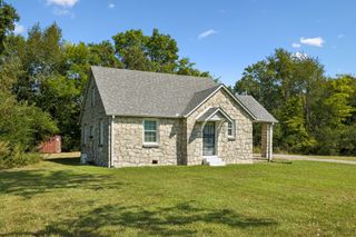 1761 Woodlawn Rd, Clarksville, TN 37042