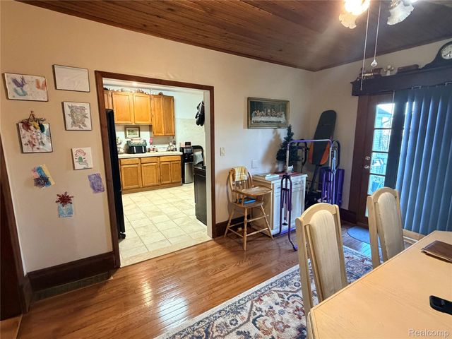 6038 Byron Road, Cohoctah Township, MI 48855