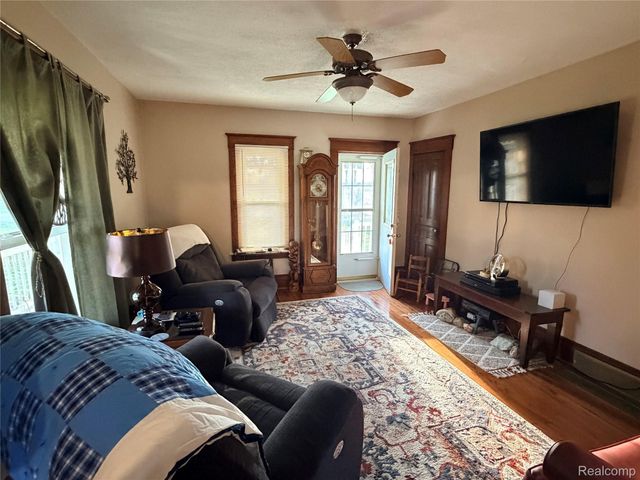 6038 Byron Road, Cohoctah Township, MI 48855