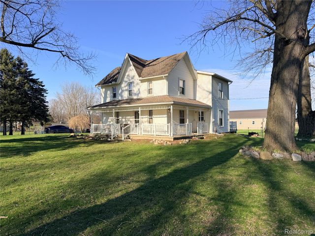 6038 Byron Road, Cohoctah Township, MI 48855